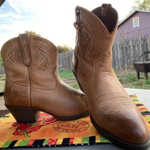 Ariat women's ankle boot